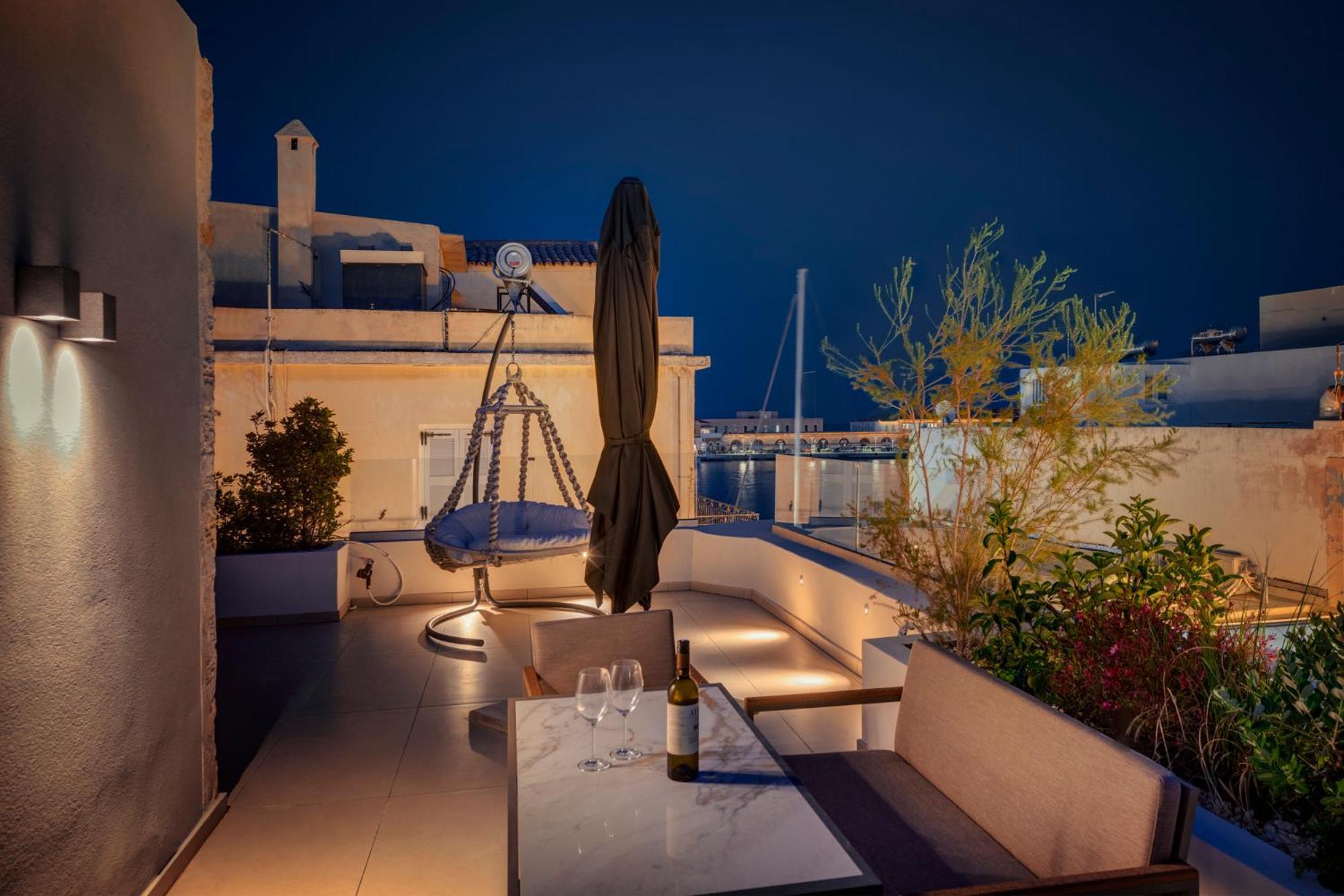 Ninemian Suites Syros Hermópolis Exterior foto
