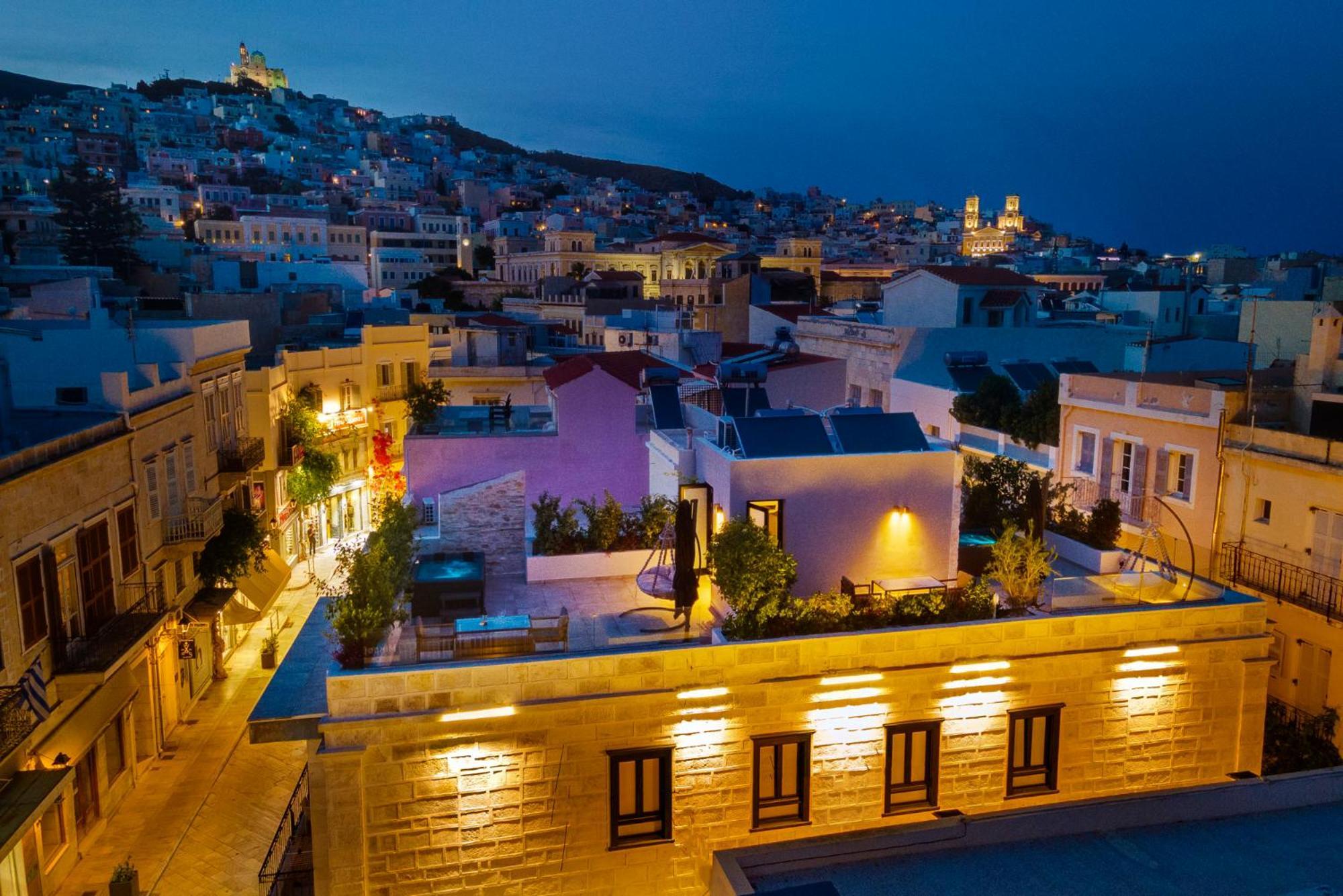 Ninemian Suites Syros Hermópolis Exterior foto